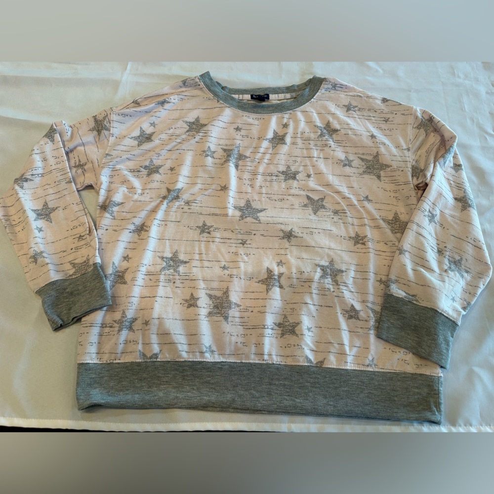 Splendid Light Pink and Grey Stars Sweatshirt Size XL